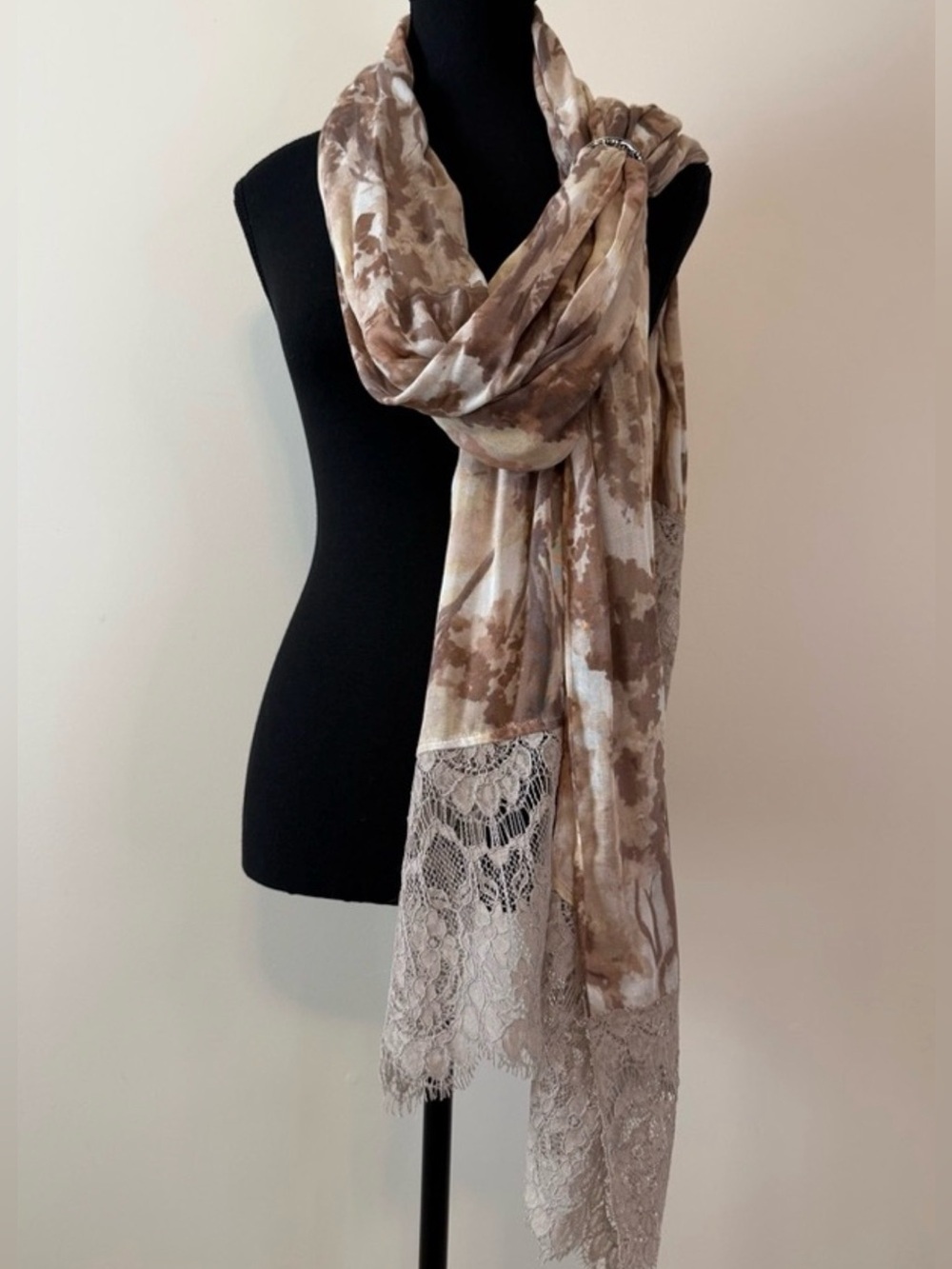 Isaac Mizrahi Printed Lace Trimmed Scarf Abstract Floral Neutral NWOT